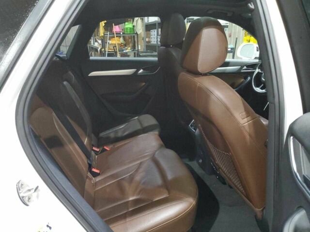 Білий Ауді Ку3, об'ємом двигуна 2 л та пробігом 30 тис. км за 2800 $, фото 10 на Automoto.ua