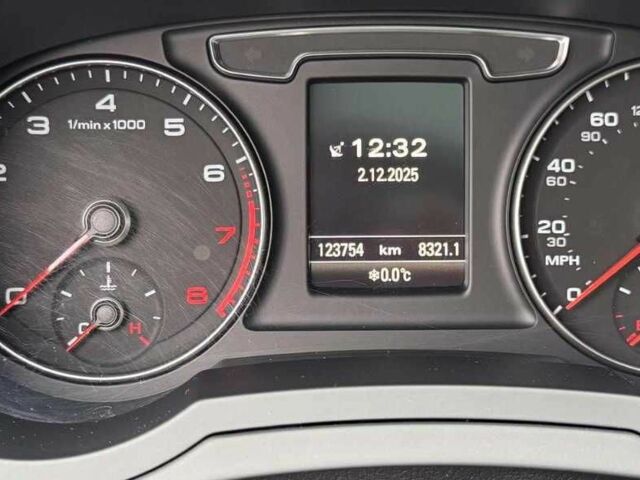 Белый Ауди Ку3, объемом двигателя 2 л и пробегом 123 тыс. км за 11700 $, фото 6 на Automoto.ua