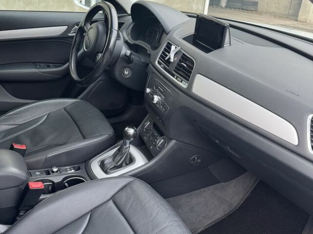 Білий Ауді Ку3, об'ємом двигуна 2 л та пробігом 148 тис. км за 17500 $, фото 5 на Automoto.ua