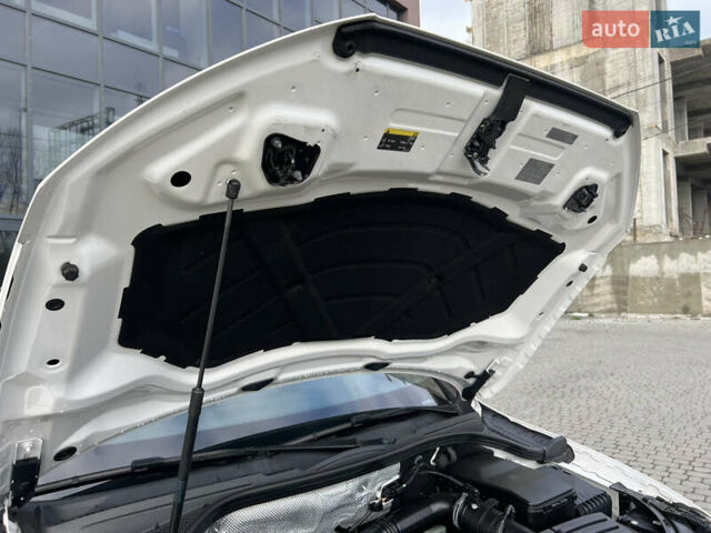 Белый Ауди Ку3, объемом двигателя 2 л и пробегом 208 тыс. км за 14700 $, фото 28 на Automoto.ua