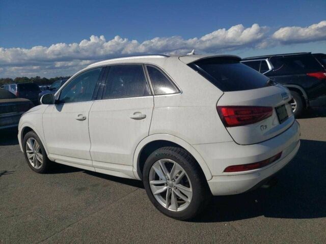 Белый Ауди Ку3, объемом двигателя 2 л и пробегом 72 тыс. км за 3000 $, фото 1 на Automoto.ua