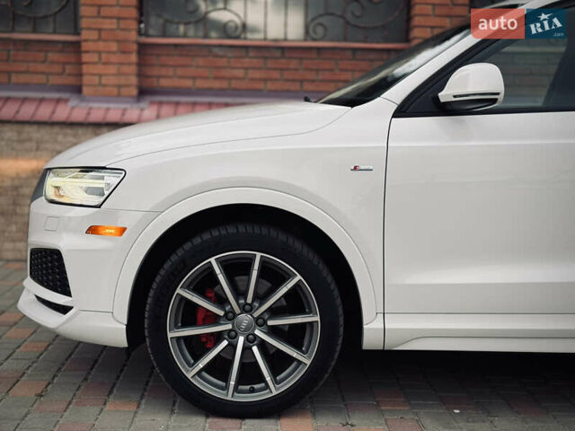 Белый Ауди Ку3, объемом двигателя 2 л и пробегом 80 тыс. км за 19990 $, фото 63 на Automoto.ua