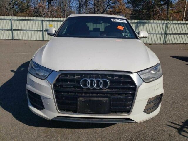 Белый Ауди Ку3, объемом двигателя 2 л и пробегом 72 тыс. км за 3000 $, фото 4 на Automoto.ua