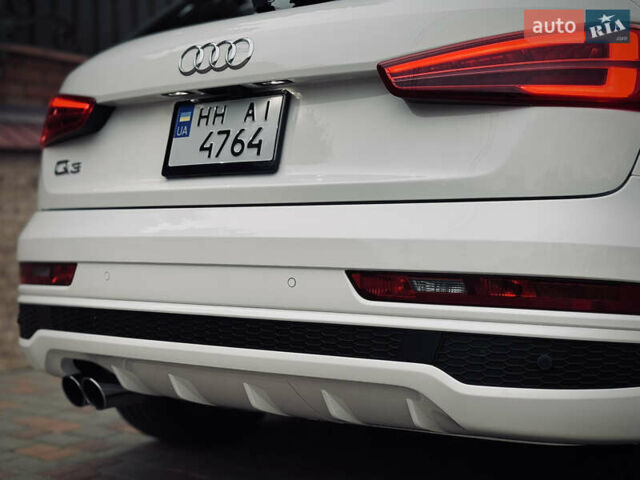 Белый Ауди Ку3, объемом двигателя 2 л и пробегом 80 тыс. км за 19990 $, фото 72 на Automoto.ua