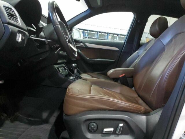 Білий Ауді Ку3, об'ємом двигуна 2 л та пробігом 30 тис. км за 2800 $, фото 6 на Automoto.ua