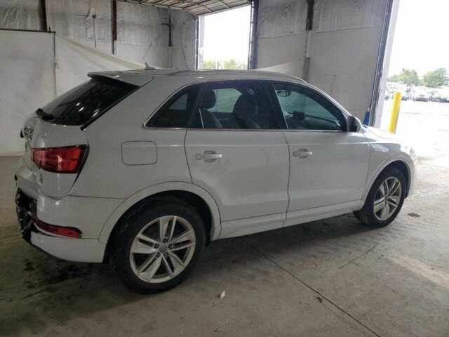 Белый Ауди Ку3, объемом двигателя 2 л и пробегом 44 тыс. км за 3500 $, фото 2 на Automoto.ua