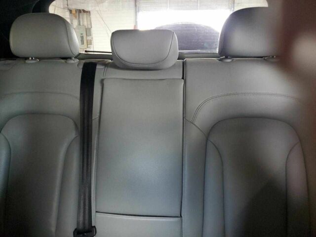 Белый Ауди Ку3, объемом двигателя 2 л и пробегом 44 тыс. км за 3500 $, фото 9 на Automoto.ua