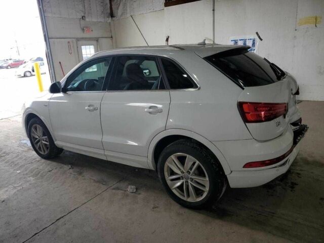 Белый Ауди Ку3, объемом двигателя 2 л и пробегом 44 тыс. км за 3500 $, фото 1 на Automoto.ua