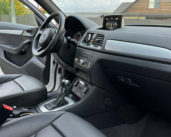 Білий Ауді Ку3, об'ємом двигуна 2 л та пробігом 92 тис. км за 21500 $, фото 23 на Automoto.ua