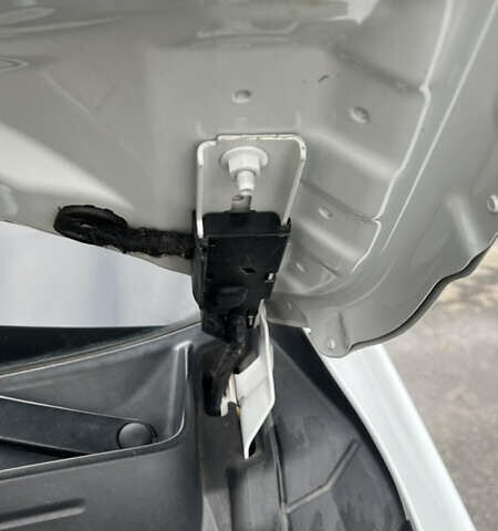 Білий Ауді Ку3, об'ємом двигуна 1.98 л та пробігом 208 тис. км за 19900 $, фото 31 на Automoto.ua