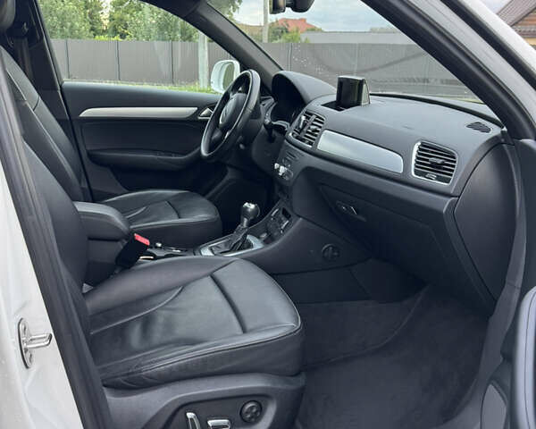 Білий Ауді Ку3, об'ємом двигуна 2 л та пробігом 92 тис. км за 21500 $, фото 22 на Automoto.ua