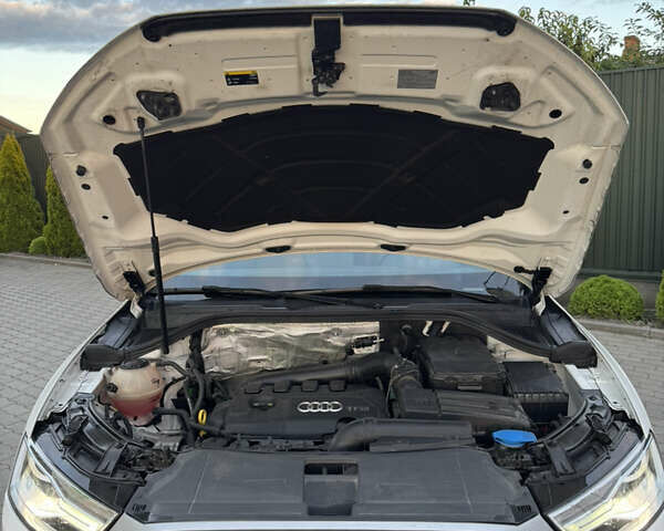 Білий Ауді Ку3, об'ємом двигуна 2 л та пробігом 92 тис. км за 21500 $, фото 26 на Automoto.ua