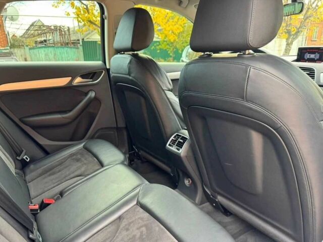 Белый Ауди Ку3, объемом двигателя 2 л и пробегом 86 тыс. км за 12000 $, фото 12 на Automoto.ua