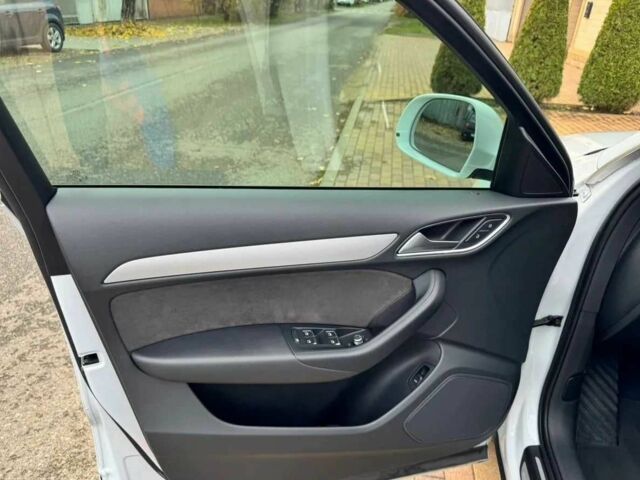 Белый Ауди Ку3, объемом двигателя 2 л и пробегом 86 тыс. км за 12000 $, фото 7 на Automoto.ua