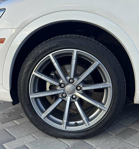 Белый Ауди Ку3, объемом двигателя 1.98 л и пробегом 51 тыс. км за 24000 $, фото 13 на Automoto.ua