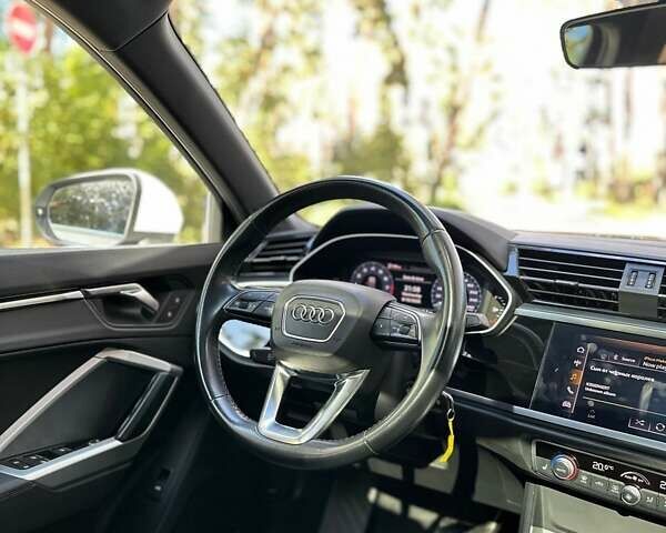 Белый Ауди Ку3, объемом двигателя 1.98 л и пробегом 133 тыс. км за 21999 $, фото 17 на Automoto.ua