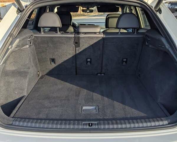 Белый Ауди Ку3, объемом двигателя 1.98 л и пробегом 98 тыс. км за 28000 $, фото 39 на Automoto.ua