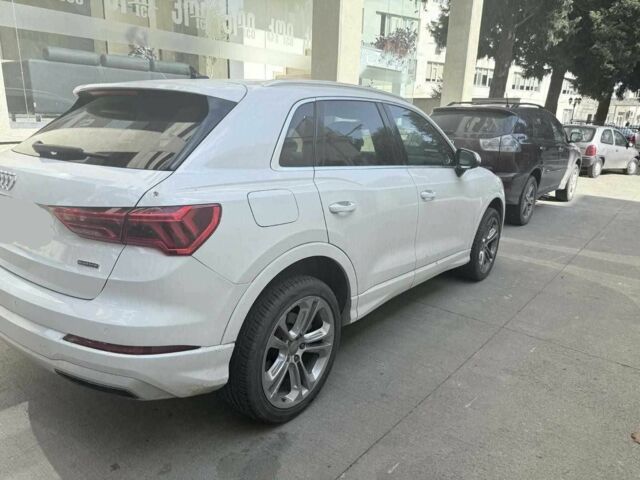 Білий Ауді Ку3, об'ємом двигуна 2 л та пробігом 23 тис. км за 16800 $, фото 4 на Automoto.ua