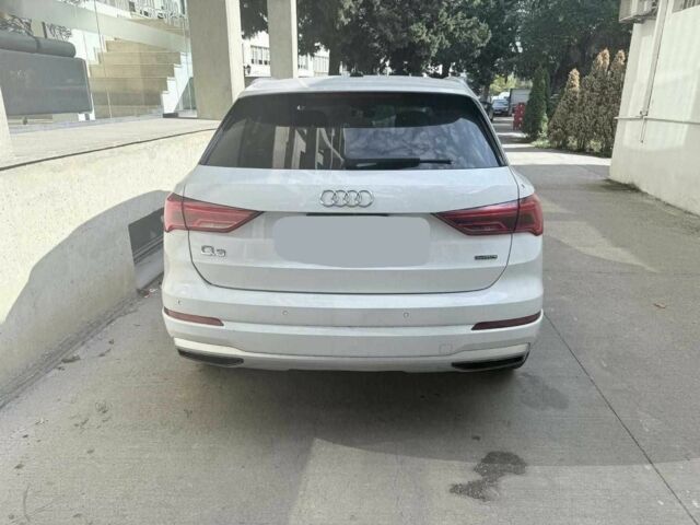 Білий Ауді Ку3, об'ємом двигуна 2 л та пробігом 23 тис. км за 16800 $, фото 6 на Automoto.ua