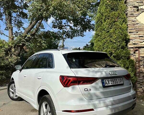 Білий Ауді Ку3, об'ємом двигуна 1.98 л та пробігом 90 тис. км за 25500 $, фото 3 на Automoto.ua
