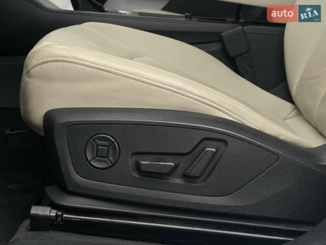 Белый Ауди Ку3, объемом двигателя 1.98 л и пробегом 108 тыс. км за 18999 $, фото 17 на Automoto.ua