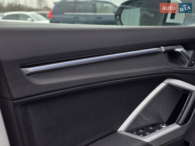 Белый Ауди Ку3, объемом двигателя 2 л и пробегом 63 тыс. км за 19999 $, фото 24 на Automoto.ua