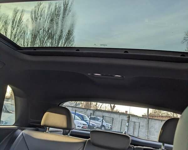 Белый Ауди Ку3, объемом двигателя 1.98 л и пробегом 98 тыс. км за 28000 $, фото 21 на Automoto.ua