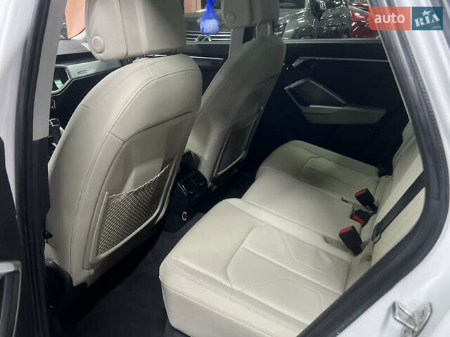 Белый Ауди Ку3, объемом двигателя 1.98 л и пробегом 107 тыс. км за 22800 $, фото 16 на Automoto.ua