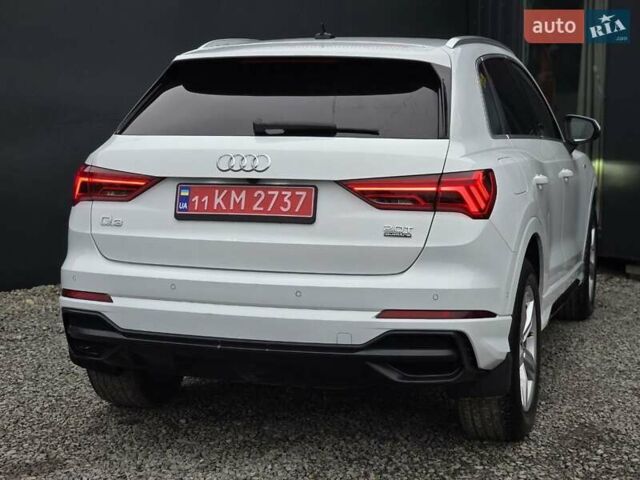 Белый Ауди Ку3, объемом двигателя 2 л и пробегом 63 тыс. км за 19999 $, фото 5 на Automoto.ua