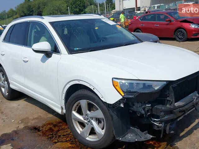 Белый Ауди Ку3, объемом двигателя 0 л и пробегом 88 тыс. км за 16000 $, фото 11 на Automoto.ua