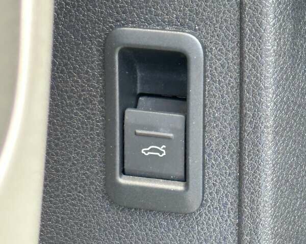 Белый Ауди Ку3, объемом двигателя 1.98 л и пробегом 133 тыс. км за 22600 $, фото 23 на Automoto.ua