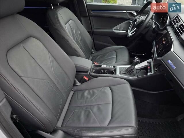 Белый Ауди Ку3, объемом двигателя 2 л и пробегом 63 тыс. км за 19999 $, фото 42 на Automoto.ua