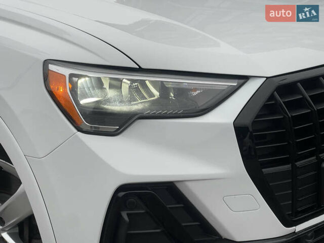 Белый Ауди Ку3, объемом двигателя 1.98 л и пробегом 108 тыс. км за 18999 $, фото 2 на Automoto.ua