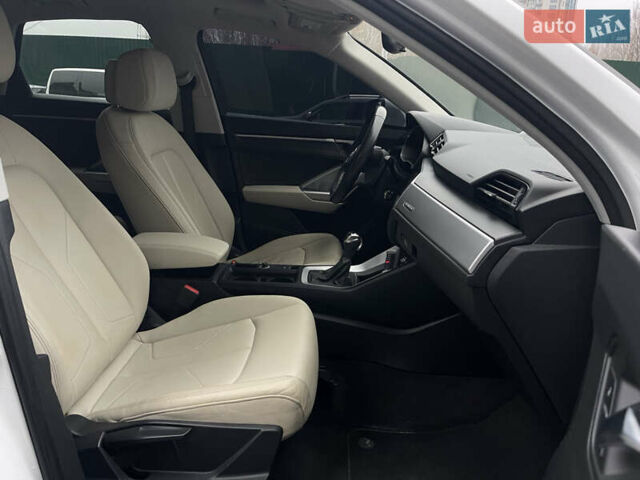 Белый Ауди Ку3, объемом двигателя 1.98 л и пробегом 108 тыс. км за 18999 $, фото 30 на Automoto.ua