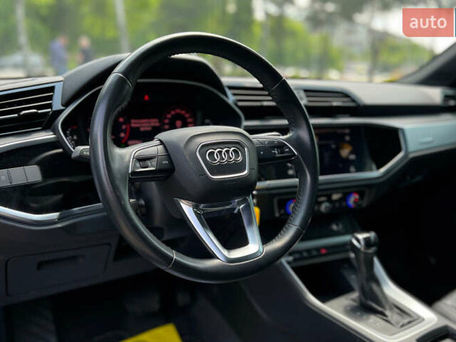 Белый Ауди Ку3, объемом двигателя 2 л и пробегом 42 тыс. км за 27900 $, фото 21 на Automoto.ua