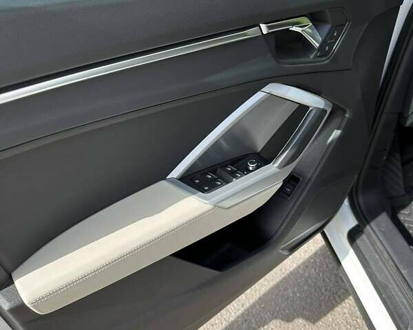 Білий Ауді Ку3, об'ємом двигуна 1.98 л та пробігом 90 тис. км за 25500 $, фото 10 на Automoto.ua