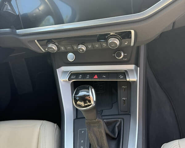 Белый Ауди Ку3, объемом двигателя 1.97 л и пробегом 85 тыс. км за 27600 $, фото 10 на Automoto.ua