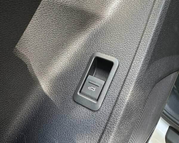 Білий Ауді Ку3, об'ємом двигуна 1.98 л та пробігом 133 тис. км за 21999 $, фото 24 на Automoto.ua