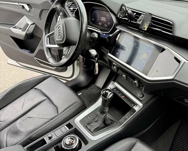 Білий Ауді Ку3, об'ємом двигуна 1.98 л та пробігом 98 тис. км за 27950 $, фото 15 на Automoto.ua