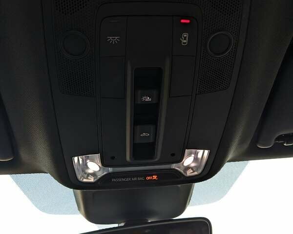 Белый Ауди Ку3, объемом двигателя 1.98 л и пробегом 98 тыс. км за 28000 $, фото 20 на Automoto.ua