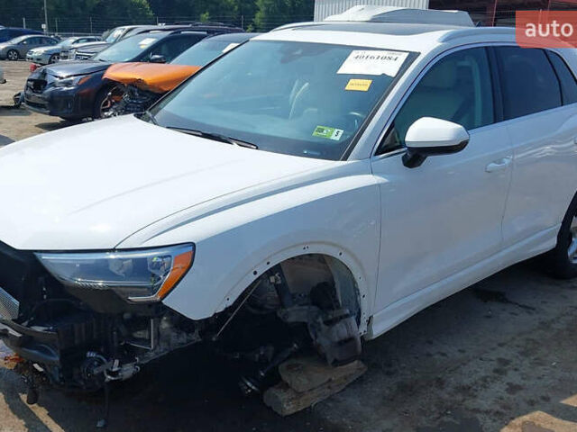 Белый Ауди Ку3, объемом двигателя 0 л и пробегом 88 тыс. км за 16000 $, фото 10 на Automoto.ua