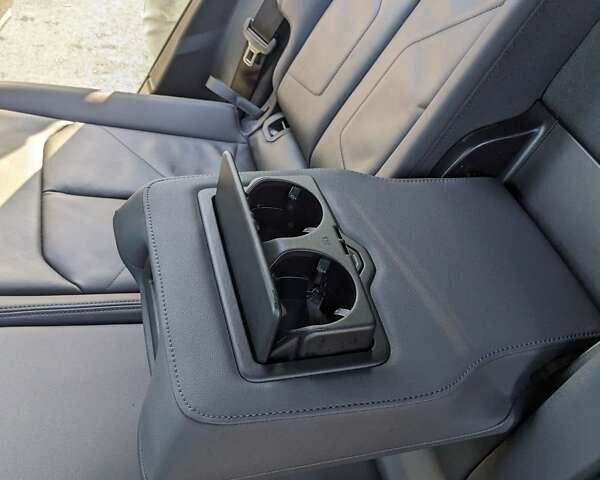 Белый Ауди Ку3, объемом двигателя 1.98 л и пробегом 98 тыс. км за 28000 $, фото 33 на Automoto.ua