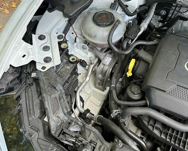 Білий Ауді Ку3, об'ємом двигуна 1.98 л та пробігом 90 тис. км за 25500 $, фото 14 на Automoto.ua