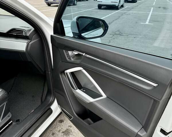 Білий Ауді Ку3, об'ємом двигуна 1.98 л та пробігом 98 тис. км за 27950 $, фото 21 на Automoto.ua