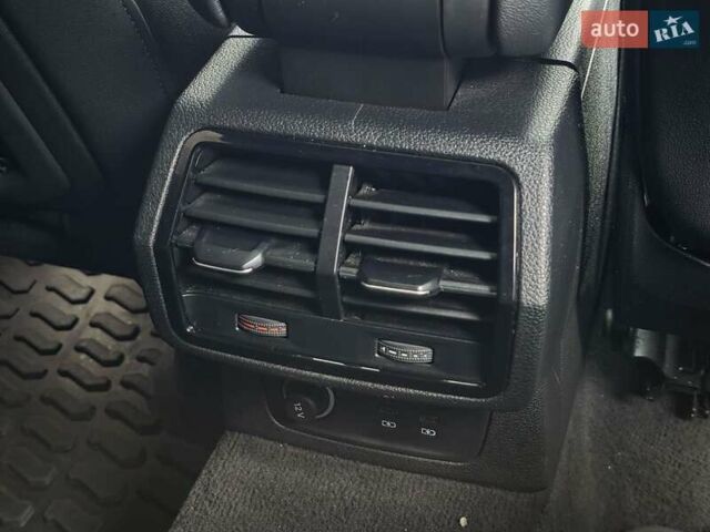 Белый Ауди Ку3, объемом двигателя 2 л и пробегом 63 тыс. км за 19999 $, фото 35 на Automoto.ua