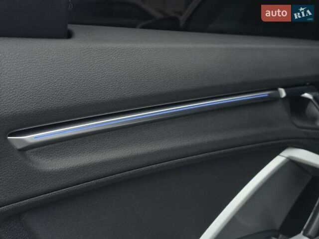 Белый Ауди Ку3, объемом двигателя 2 л и пробегом 63 тыс. км за 19999 $, фото 28 на Automoto.ua