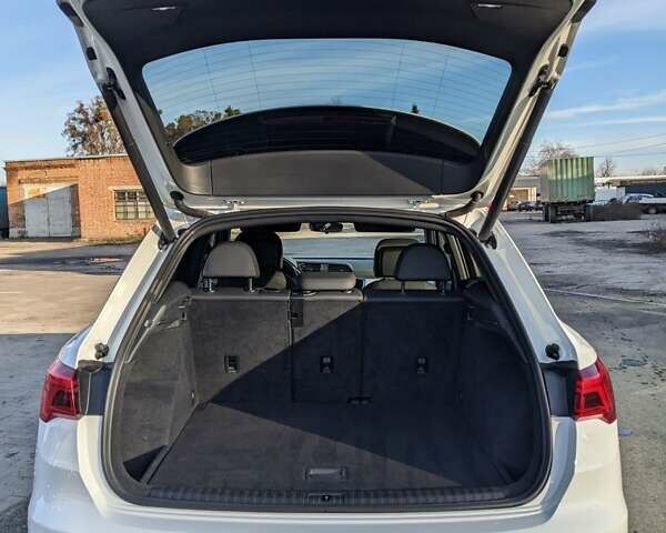 Белый Ауди Ку3, объемом двигателя 1.98 л и пробегом 98 тыс. км за 28000 $, фото 40 на Automoto.ua