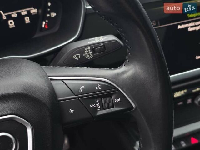 Белый Ауди Ку3, объемом двигателя 2 л и пробегом 63 тыс. км за 19999 $, фото 51 на Automoto.ua