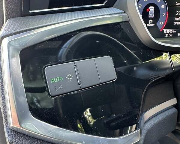 Білий Ауді Ку3, об'ємом двигуна 1.98 л та пробігом 133 тис. км за 21999 $, фото 26 на Automoto.ua