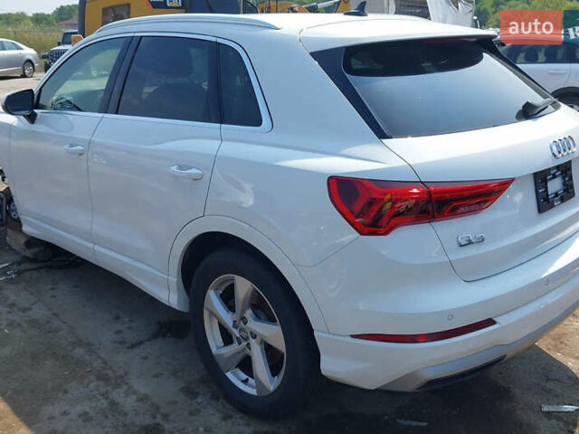 Белый Ауди Ку3, объемом двигателя 0 л и пробегом 88 тыс. км за 16000 $, фото 9 на Automoto.ua